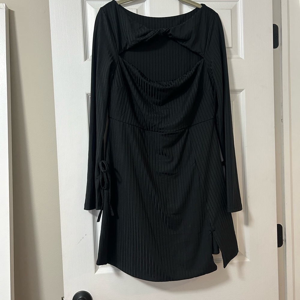 Elegant Black Long Sleeve Dress